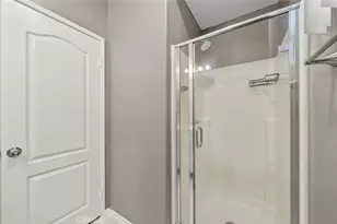 14323 Moon Valley St, Victorville, CA 92394 - Photo 16