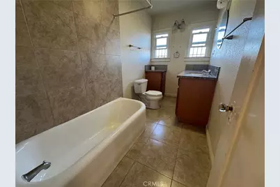 5116 S Budlong Avenue, Los Angeles, CA 90037 - Photo 12
