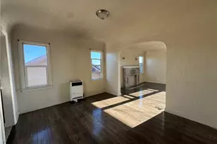 5116 S Budlong Ave, Los Angeles, CA 90037 - Photo 6