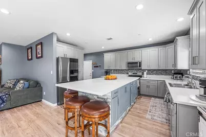 10588 Peach Avenue, California City, CA 93505 - Photo 14