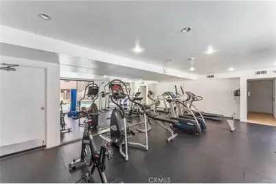 7826 Topanga Canyon #207, Canoga Park, CA 91304 - Photo 6