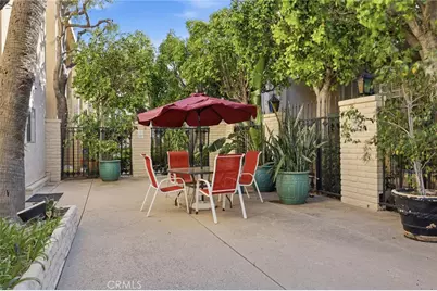 5330 Lindley Avenue #305, Encino, CA 91316 - Photo 40