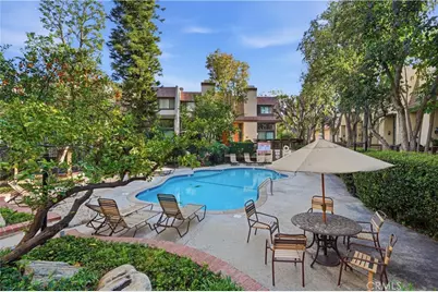 9000 Vanalden, Northridge, CA 91324 - Photo 42