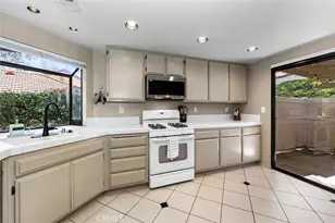 26323 Rainbow Glen, Newhall, CA 91321 - Photo 6