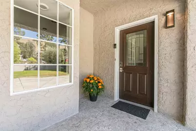 9620 Wheatland Avenue, Shadow Hills, CA 91040 - Photo 10