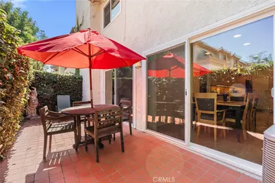 18319 Collins, Tarzana, CA 91356 - Photo 18