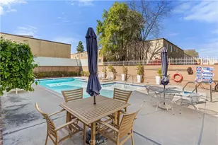 18319 Collins, Tarzana, CA 91356 - Photo 24