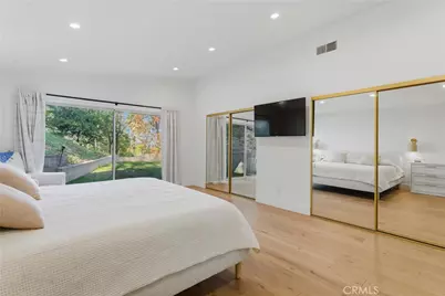 5618 Wilhelmina Avenue, Woodland Hills, CA 91367 - Photo 20