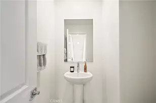 27586 Manzanita Wy, Valencia, CA 91381 - Photo 14