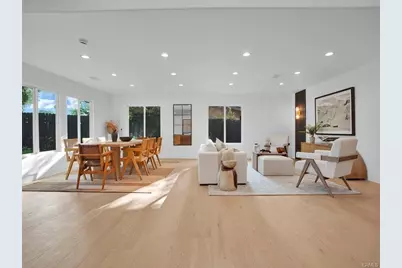 24100 Philiprimm Street, Woodland Hills, CA 91367 - Photo 12