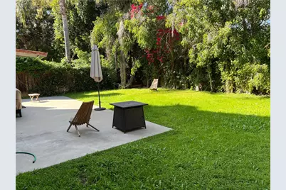 17447 Enadia, Lake Balboa, CA 91406 - Photo 16