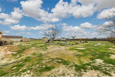 28105 Clydesdale, Taft, CA 93268 - Photo 42