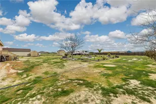 28105 Clydesdale, Taft, CA 93268 - Photo 42