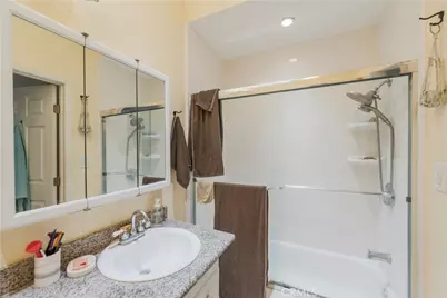 7211 Cozycroft #32, Winnetka, CA 91306 - Photo 12