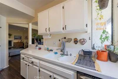 7211 Cozycroft #32, Winnetka, CA 91306 - Photo 8