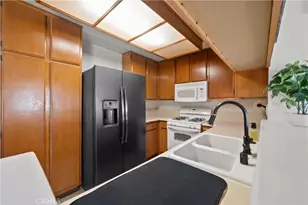 13144 Bromont, Sylmar, CA 91342 - Photo 14