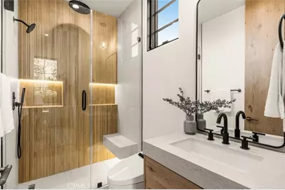 12247 Addison, Valley Village, CA 91607 - Photo 8