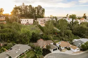 5105 Tendilla, Woodland Hills, CA 91364 - Photo 42