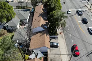 11667 Burbank, North Hollywood, CA 91601 - Photo 38