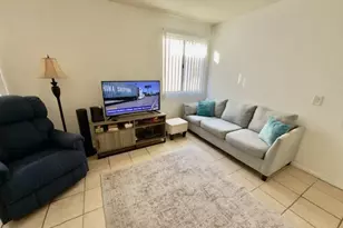 19400 Wyandotte, Reseda, CA 91335 - Photo 18