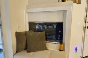 19400 Wyandotte, Reseda, CA 91335 - Photo 4