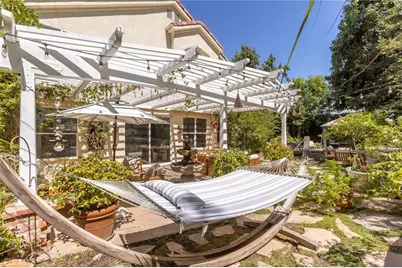 5985 Vista De La Luz, Woodland Hills, CA 91367 - Photo 32