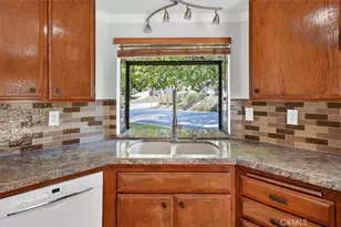 19921 Ave Of The Oaks, Newhall, CA 91321 - Photo 8