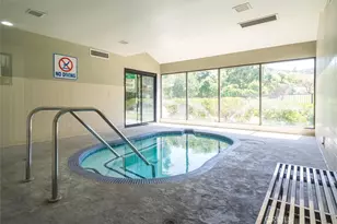 19921 Ave Of The Oaks, Newhall, CA 91321 - Photo 38