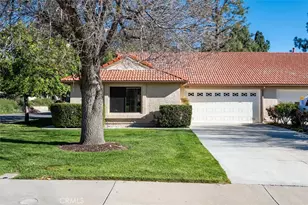 19921 Ave Of The Oaks, Newhall, CA 91321 - Photo 2