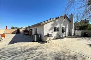 2725 Jojoba Terrace, Palmdale, CA 93550 - Photo 10