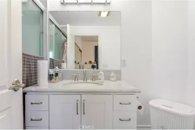 626 E Orange Grove Avenue #204, Burbank, CA 91501 - Photo 24