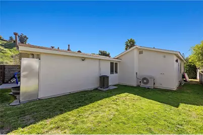22510 Decoro Drive, Saugus, CA 91350 - Photo 58
