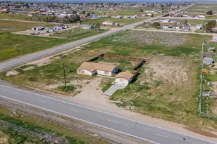 7843 W Ave F, Lancaster, CA 93536 - Photo 2