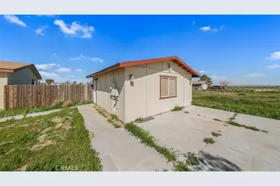 7843 W Avenue F, Lancaster, CA 93536 - Photo 8