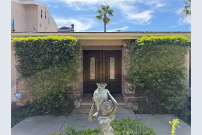 20838 Exhibit Court, Woodland Hills, CA 91367 - Photo 2