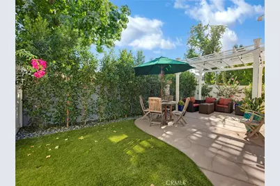 27626 Iris Place, Castaic, CA 91384 - Photo 32