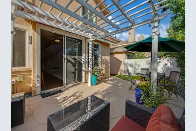 27626 Iris Place, Castaic, CA 91384 - Photo 44