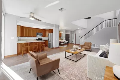 27626 Iris Place, Castaic, CA 91384 - Photo 8