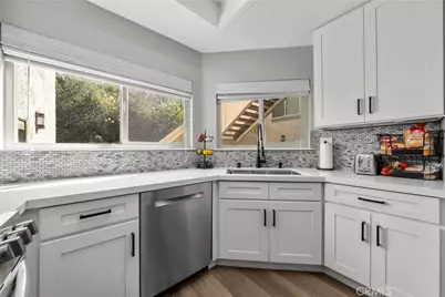 3264 Darby, Simi Valley, CA 93063 - Photo 12