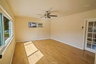 22573 Arriba Dr, Saugus, CA 91350 - Photo 12