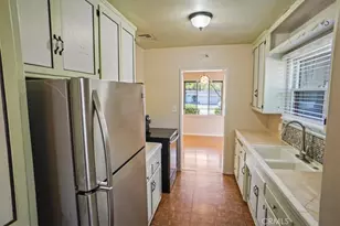 22573 Arriba Dr, Saugus, CA 91350 - Photo 8