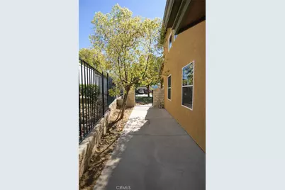 25713 Wordsworth, Stevenson Ranch, CA 91381 - Photo 8