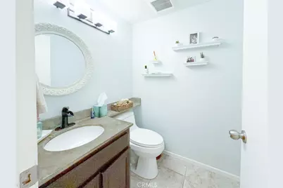 7904 Topanga Canyon Blvd #3, Canoga Park, CA 91304 - Photo 10