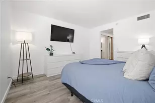 23515 Lyons, Valencia, CA 91355 - Photo 12