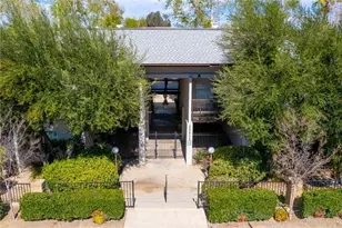 23515 Lyons, Valencia, CA 91355 - Photo 2