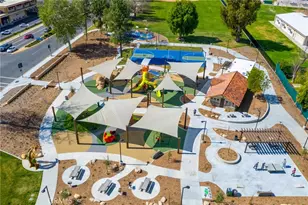 23515 Lyons, Valencia, CA 91355 - Photo 22