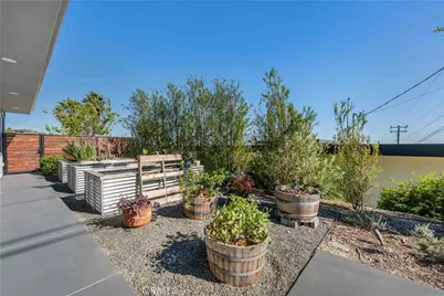 895 Via Ondulando, Ventura, CA 93003 - Photo 44