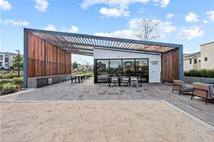 27013 Hummingbird Ln, Valencia, CA 91381 - Photo 36