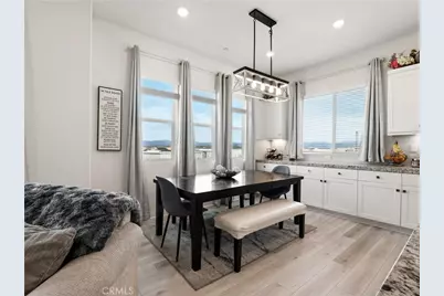 27013 Hummingbird Lane, Valencia, CA 91381 - Photo 10