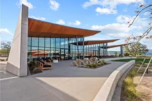 27013 Hummingbird Ln, Valencia, CA 91381 - Photo 32